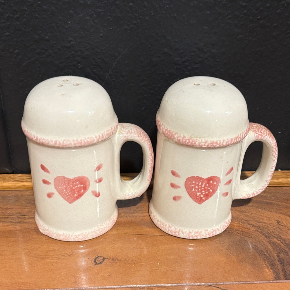 Heart Design Ceramic Salt and Pepper Shakers
